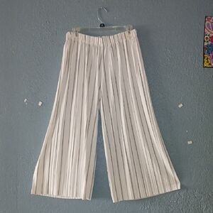 Jon & Anna White Wide Leg Pants